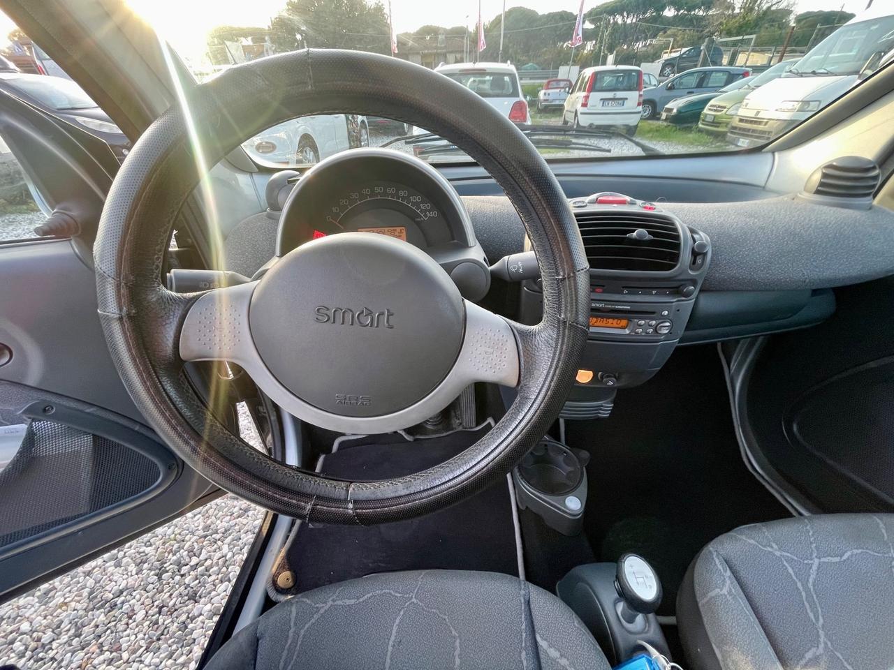 Smart ForTwo 700 coupé pure (45 kW)