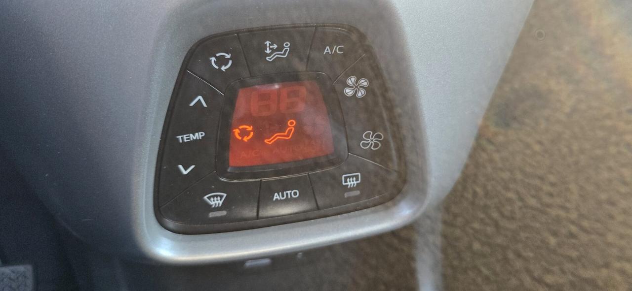 Toyota Aygo 1.0 VVT-i 72 CV 5 porte unipro garanzia permute finanziamenti