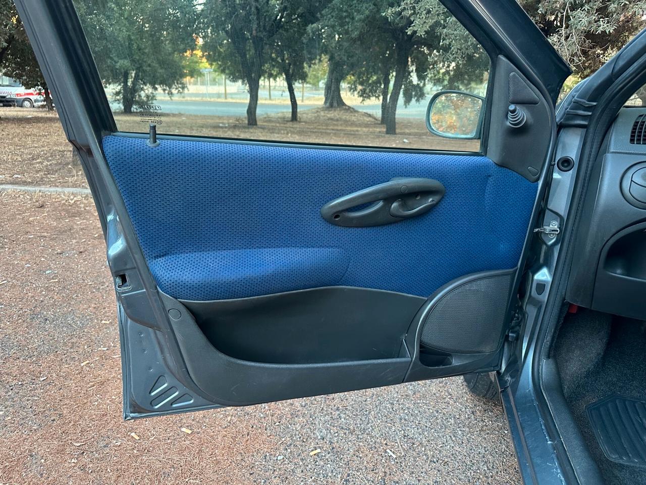 Fiat Punto 1.2i cat 5 porte ELX