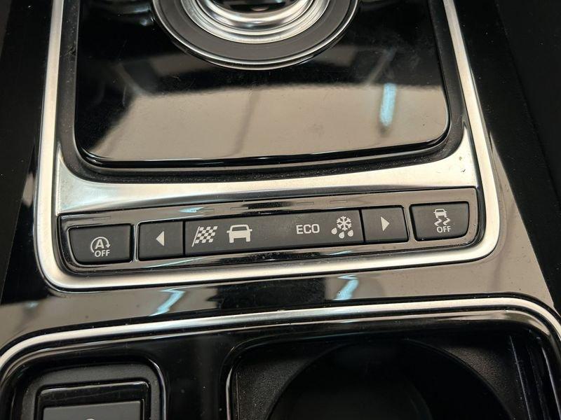 Jaguar F-Pace 2.0D 180cv PURE