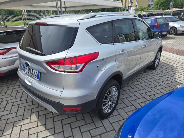 FORD Kuga 2.0 TDCI 140 CV 4WD Titanium