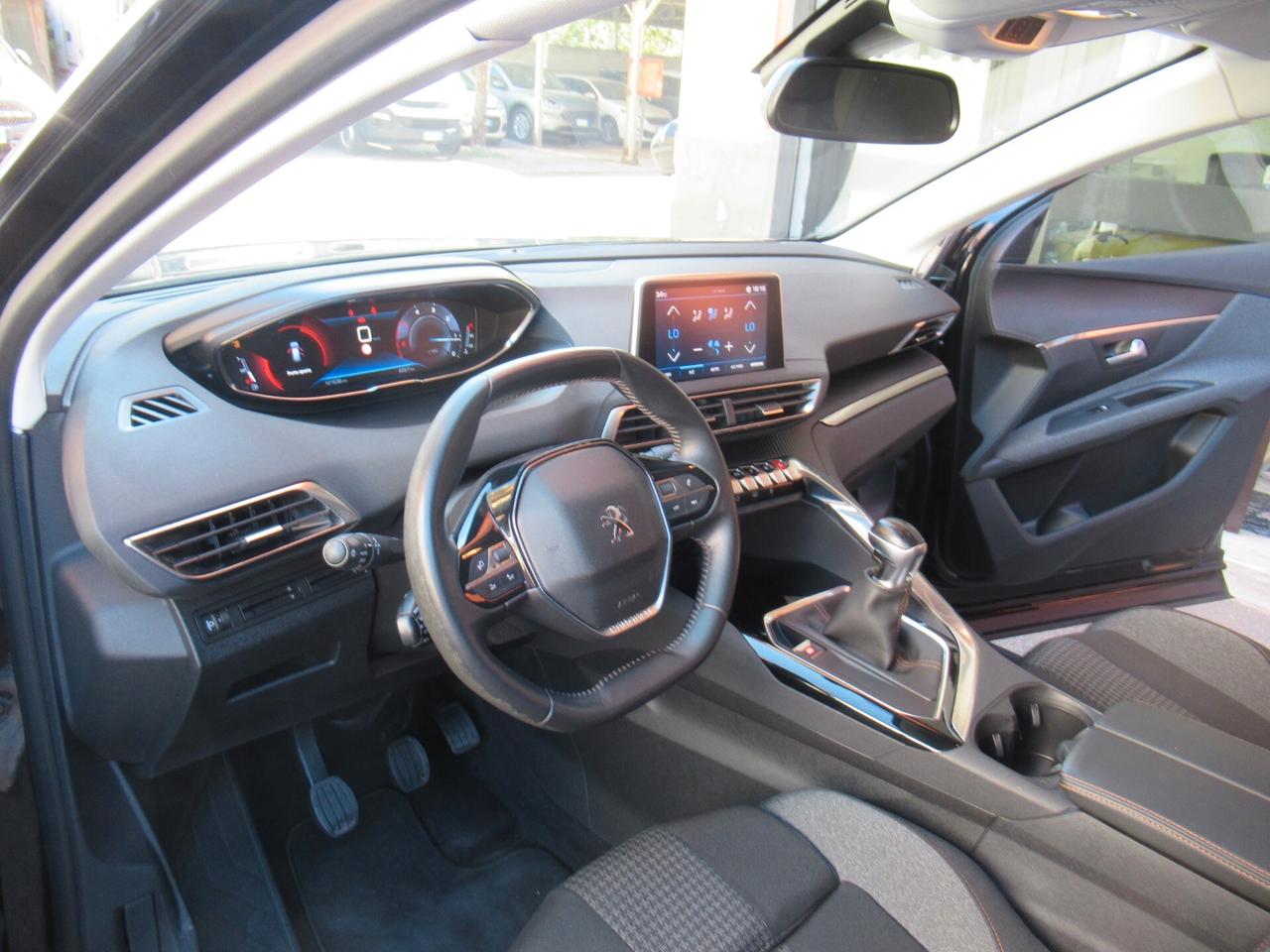 Peugeot 3008 BlueHDi 130 S&S Business