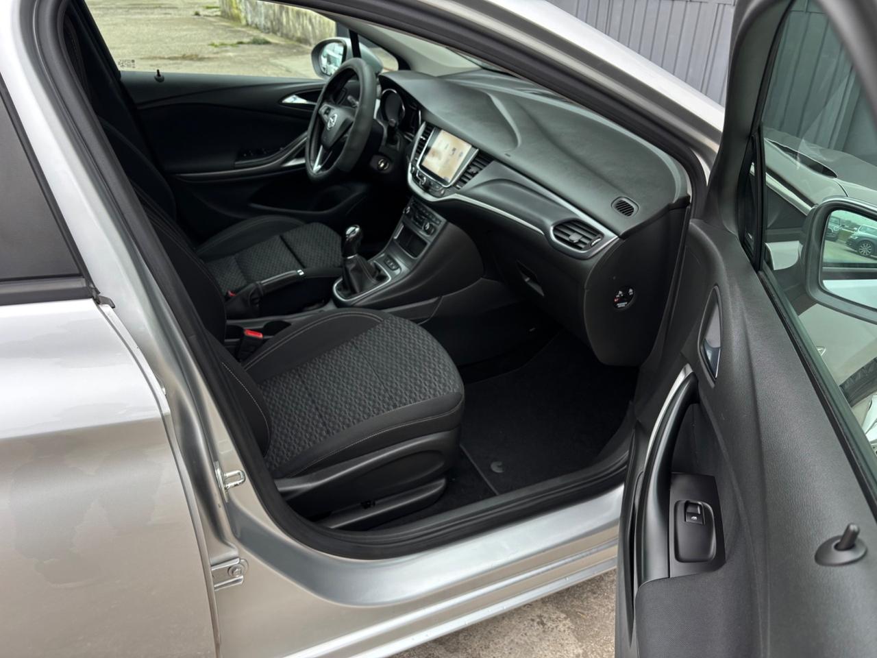 Opel Astra 1.6 CDTi 110CV. Neopatentati. Garanzia