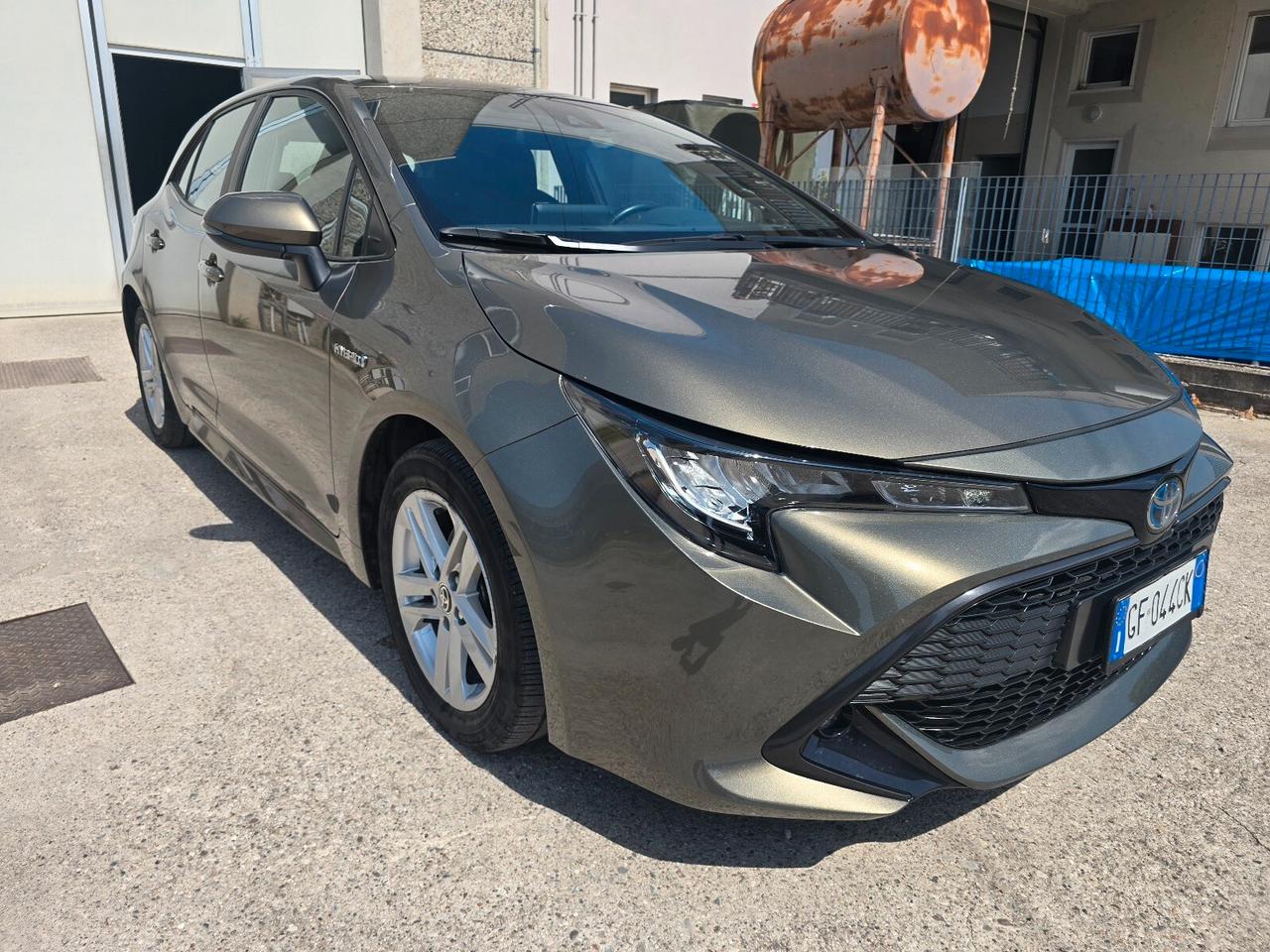 Toyota Corolla 1.8 Hybrid Business