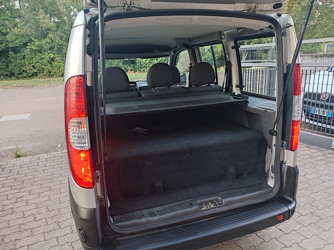 FIAT DOBLO 2007 A METANO DI CASA POCHI KM NUOVO