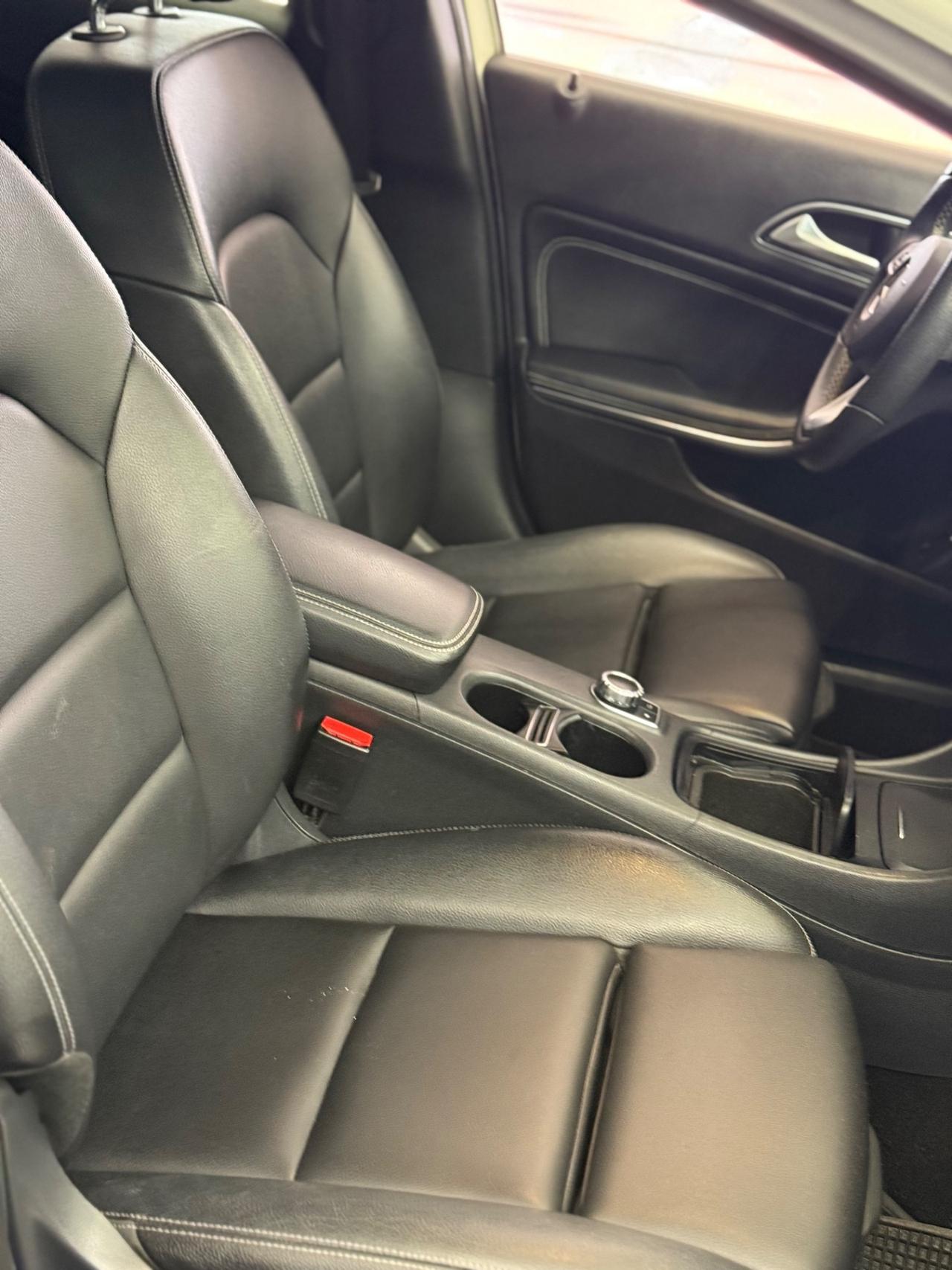 Mercedes-benz GLA 200 d Automatic Enduro Activity