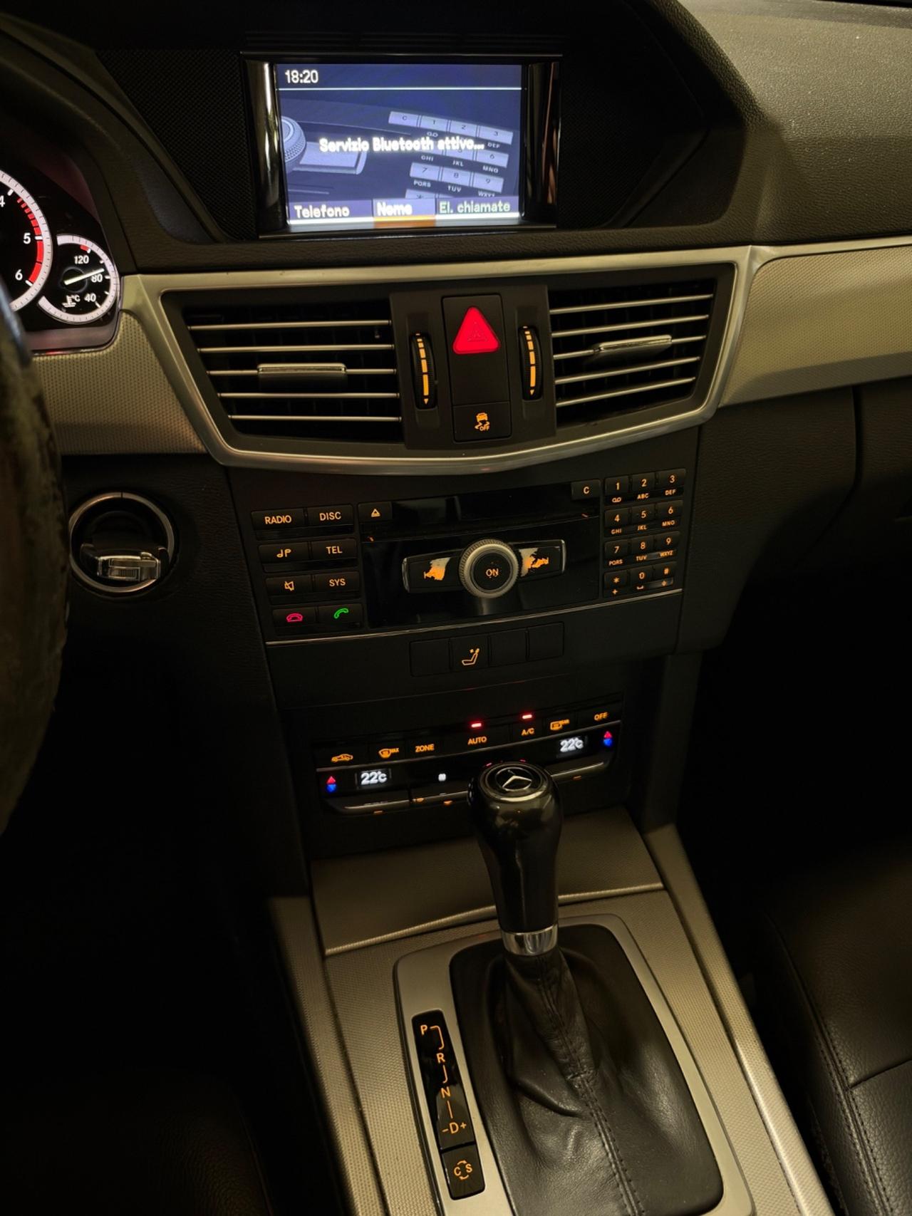 Mercedes-benz E 220 CDI BlueEFFICIENCY Avantgarde