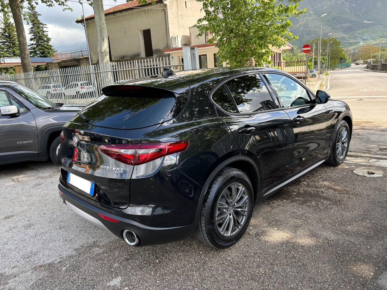 Alfa Romeo Stelvio 2.2 Turbodiesel 160 CV AT8 RWD Business