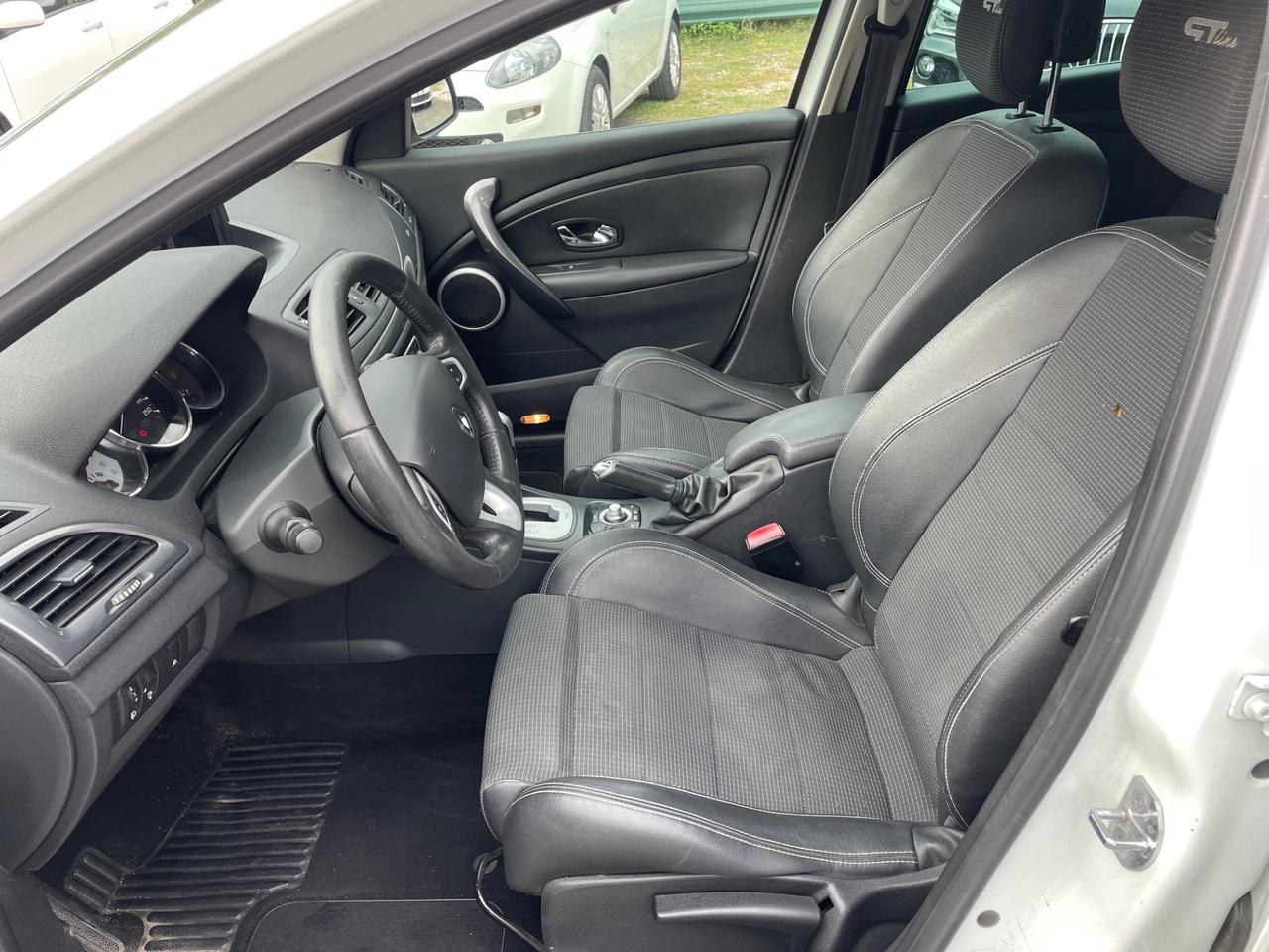 Renault Megane 1.5 dCi 110CV cambio automatico