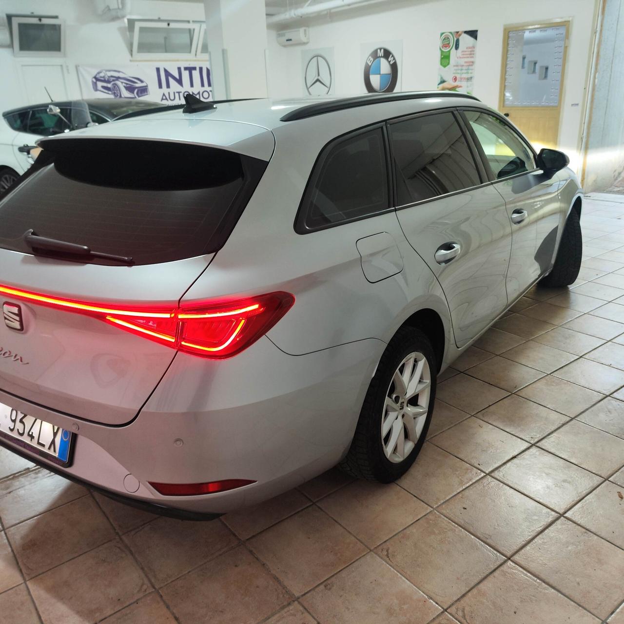 Seat Leon Sportstourer 1.0 eTSI 110 CV DSG Business