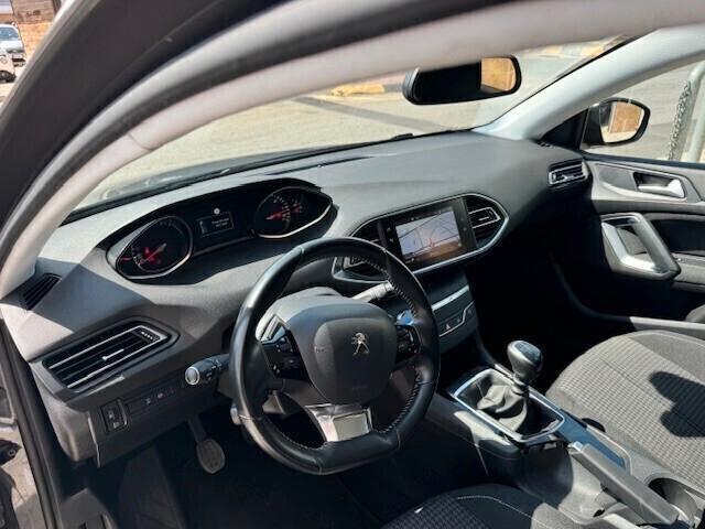 Peugeot 308 BlueHDi 130 S&S SW Navi-Carplay-led-Pdc