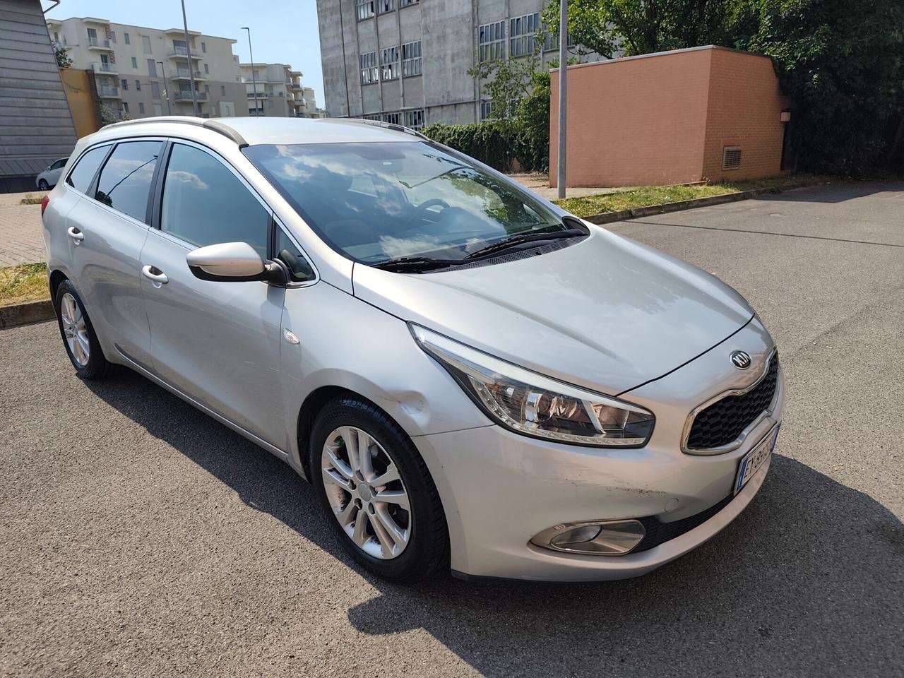 Kia Ceed cee'd 1.6 CRDi 110 CV SW neopatentati