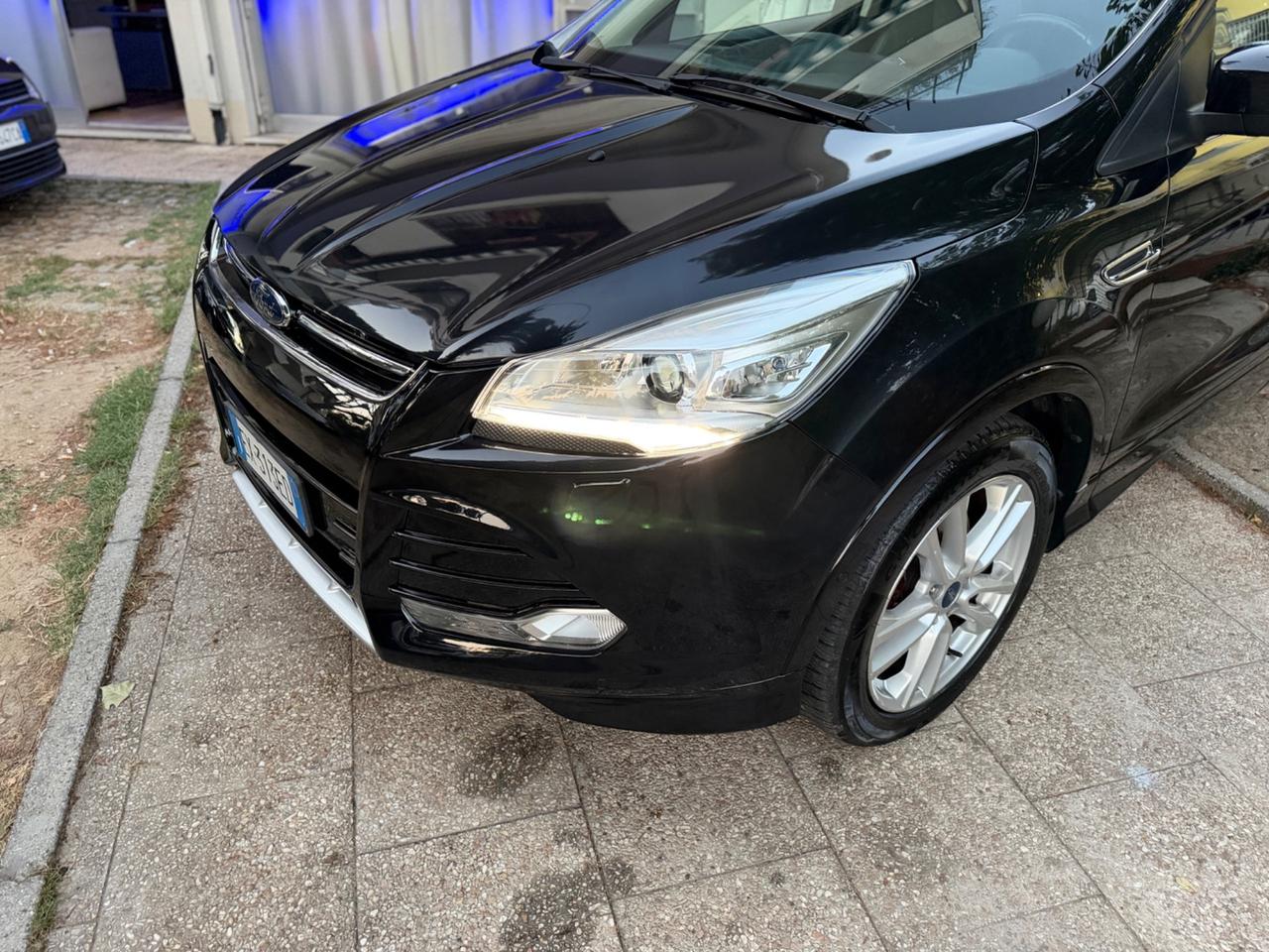 Ford Kuga 2.0 TDCI 180 CV S&S 4WD Powershift Titanium X