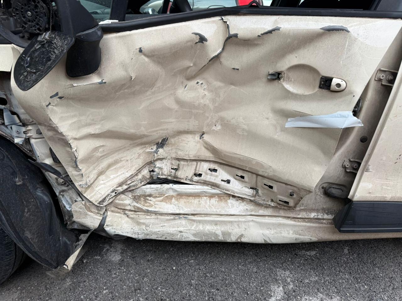 Renault Clio 1.5 Dci Incidentata