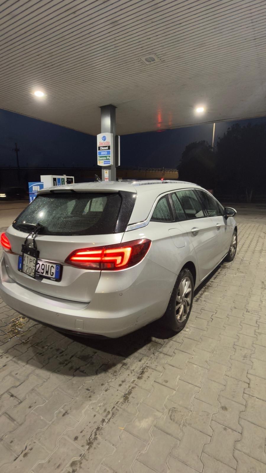 Opel Astra 1.5 CDTI 105 CV S&S Sports Tourer Business Elegance