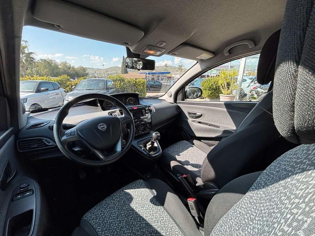 Lancia Ypsilon 1.2 69 CV 5 porte S&S 2019 / KM 44.000 Tua a solo 92 Euro al mese