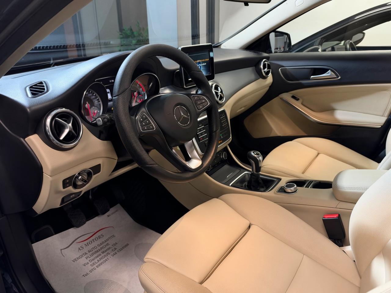 Mercedes-benz GLA 200 d Sport Tetto apribile