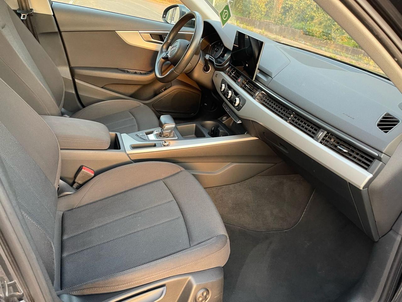 Audi A4 2.0 TDI 30 TDI/136 CV S tronic Business Advanced Hybrid