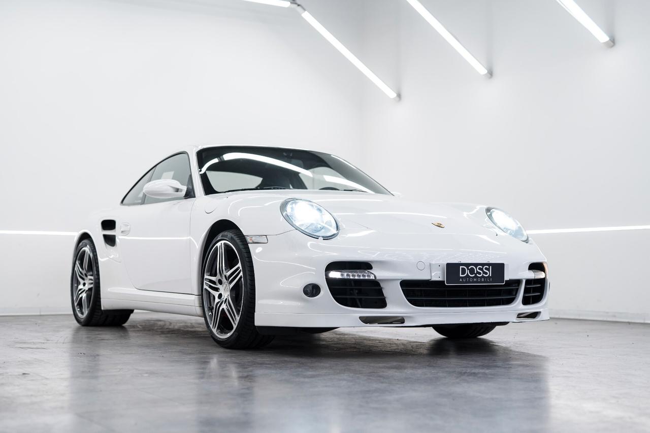 Porsche 911 Turbo Coupé MANUALE