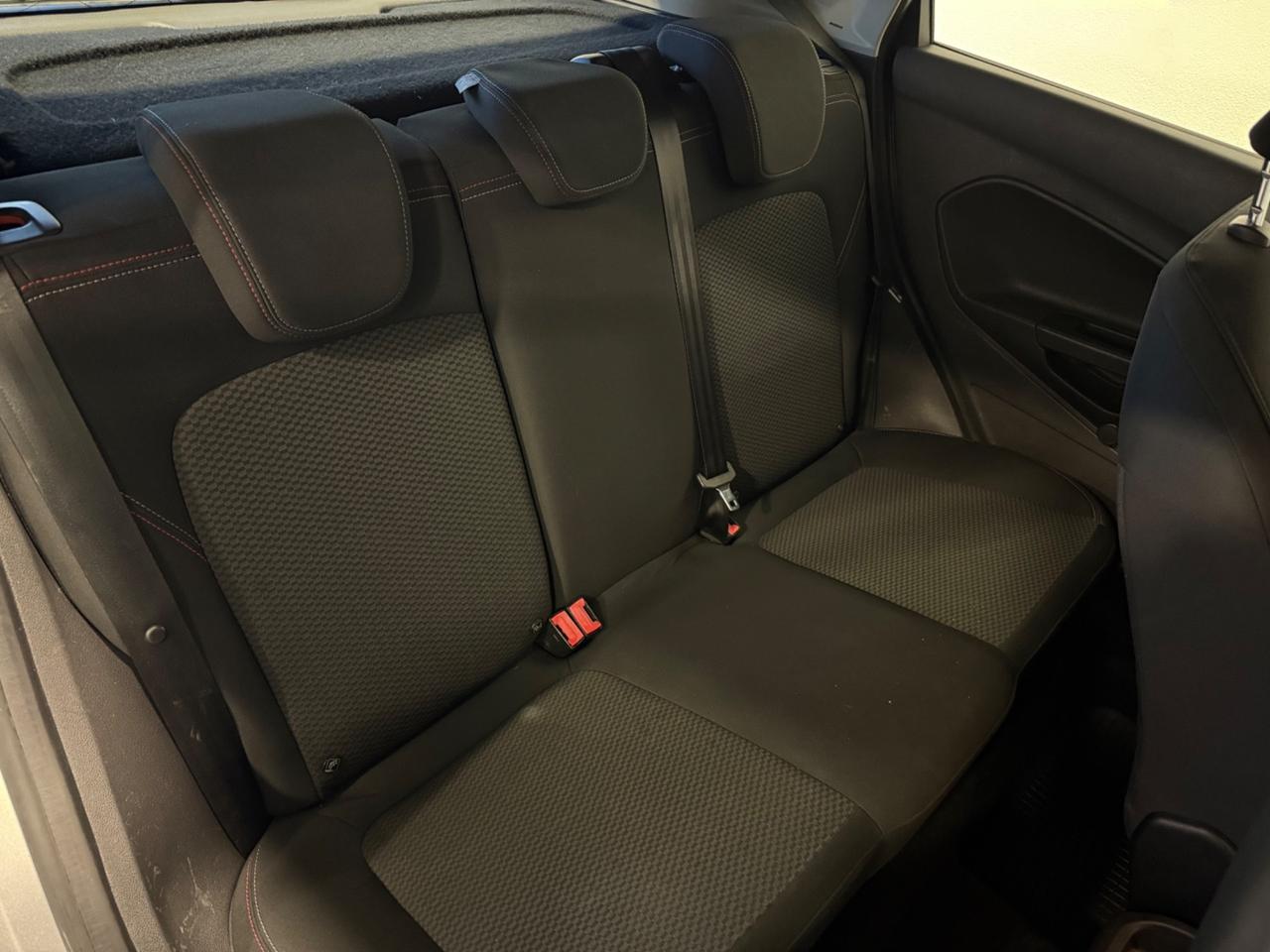 Ford Fiesta 1.5 TDCi 75CV 5 porte Titanium