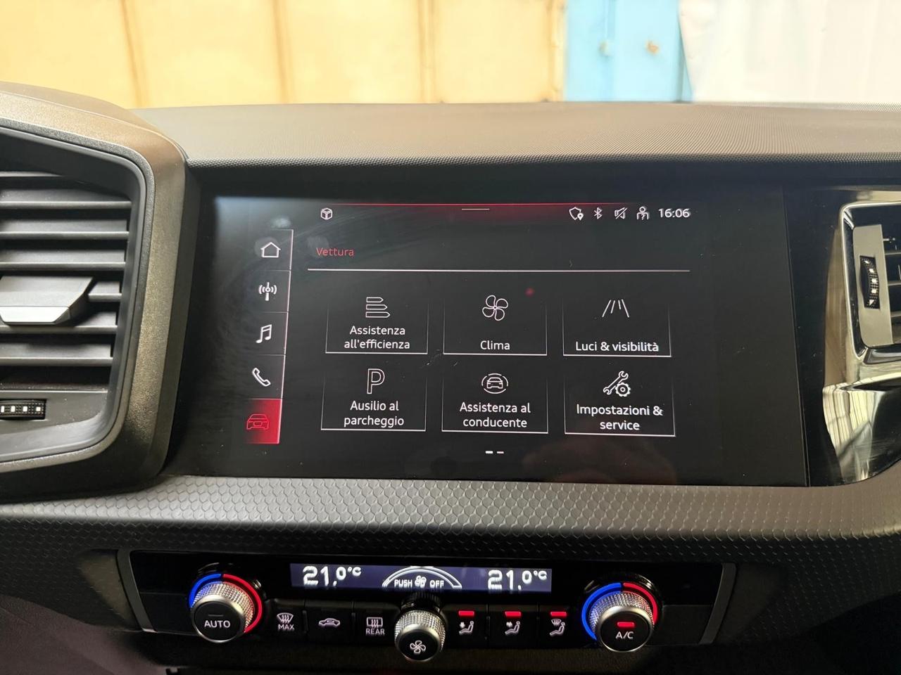 Audi A1 citycarver 30 TFSI Identity Contrast