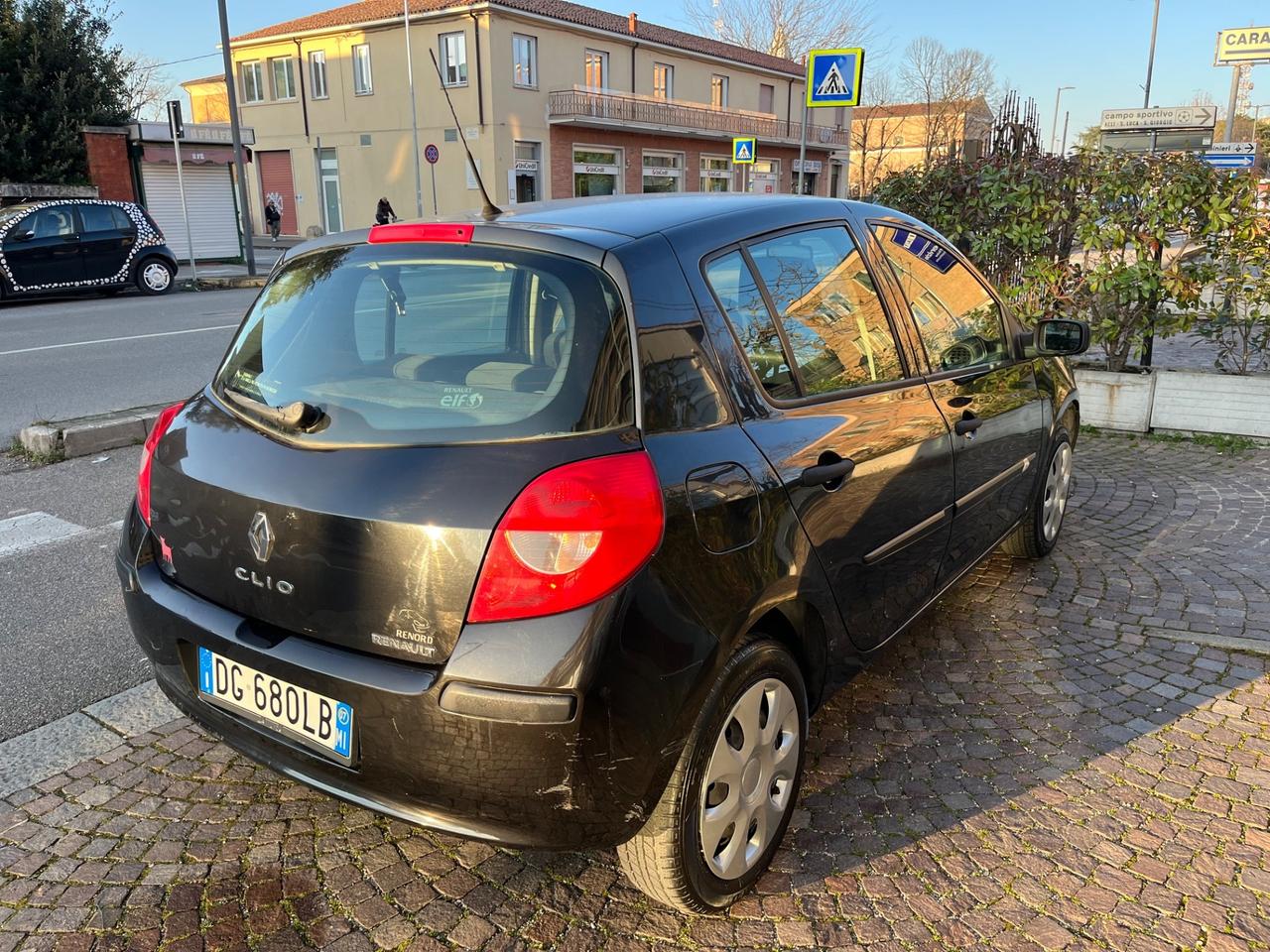 Renault Clio 1.2 16V 65CV 5 porte Confort