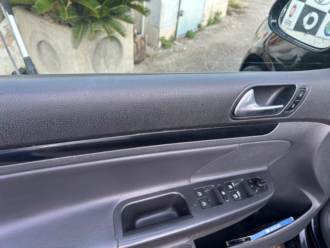 Volkswagen Golf 2.0 TDI DPF 5p. GTI