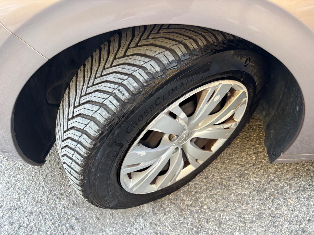 Peugeot 208 1.4 5p. GPL OK NEOPATENTATI