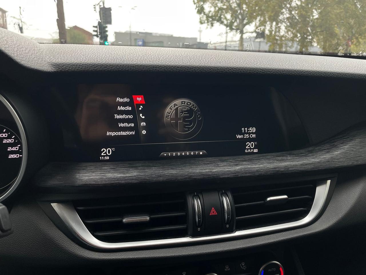 Alfa Romeo Stelvio Sport Tech 2.2