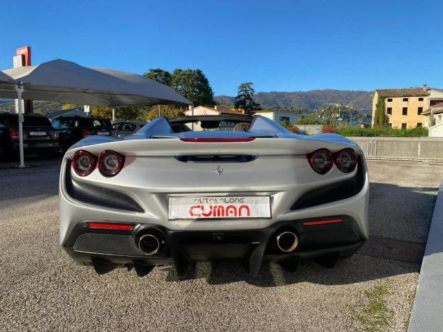 FERRARI F8 Spider