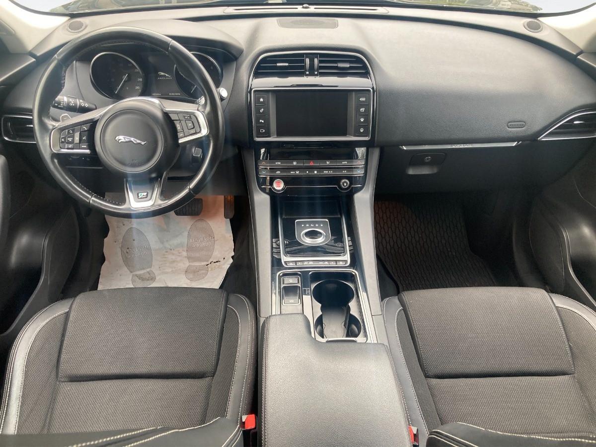 JAGUAR F-Pace 2.0d R-Sport awd 180cv auto