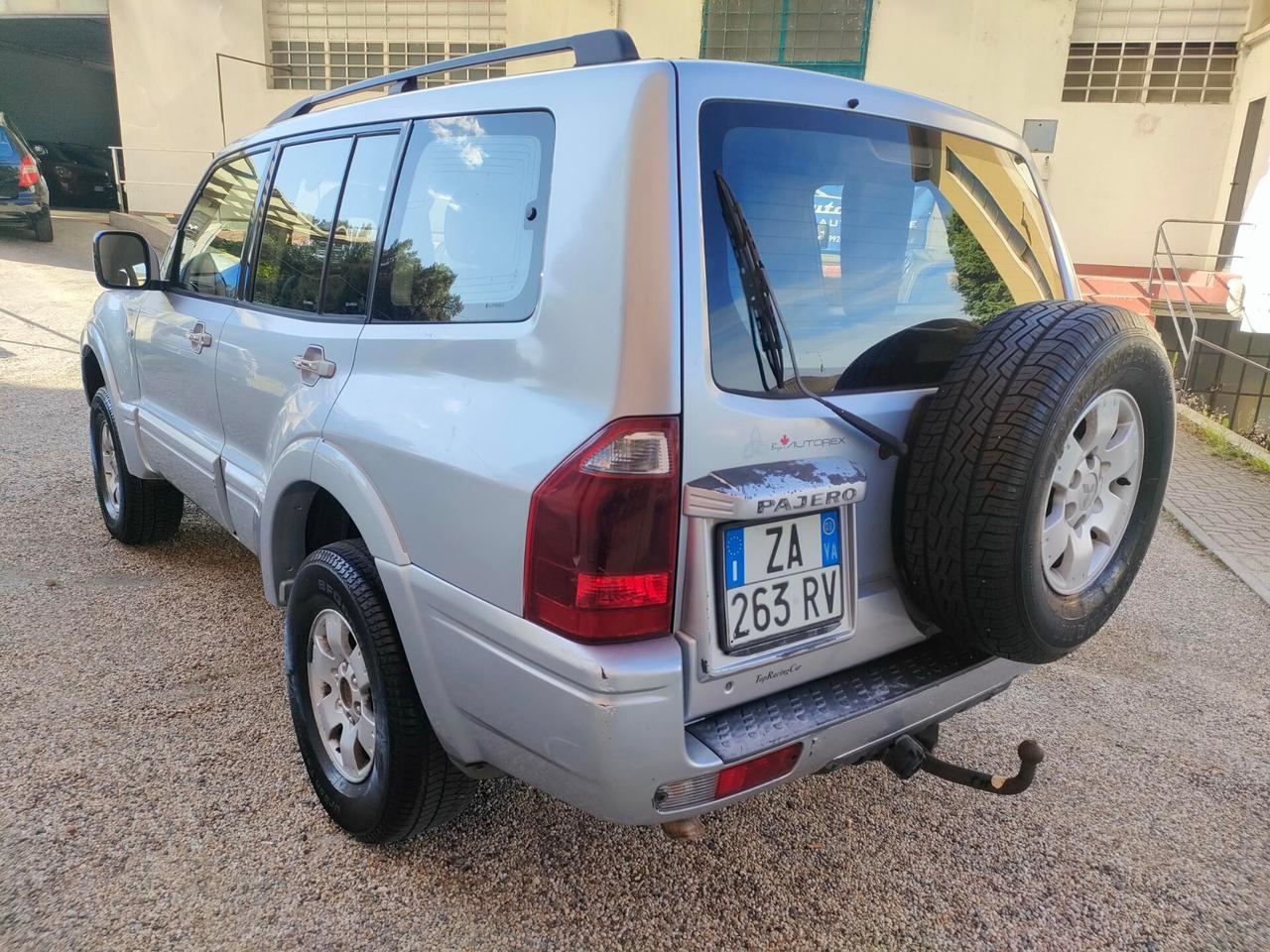Mitsubishi Pajero 3.2 16V DI-D 7 posti e gancio