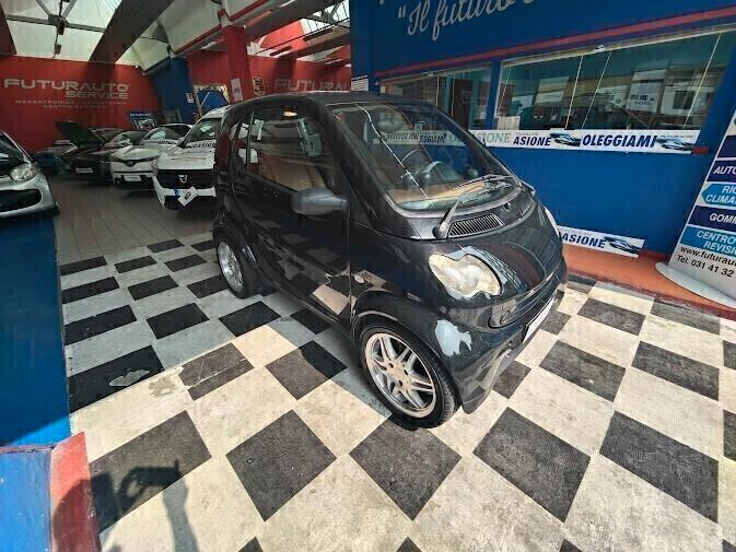 Smart ForTwo 700 coupé Brabus (55 kW)