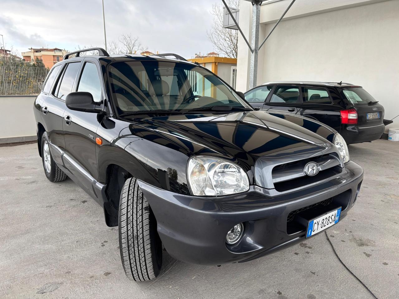 Hyundai Santa Fe 2.0 CRDi TD 4WD SOLO 70000km!!