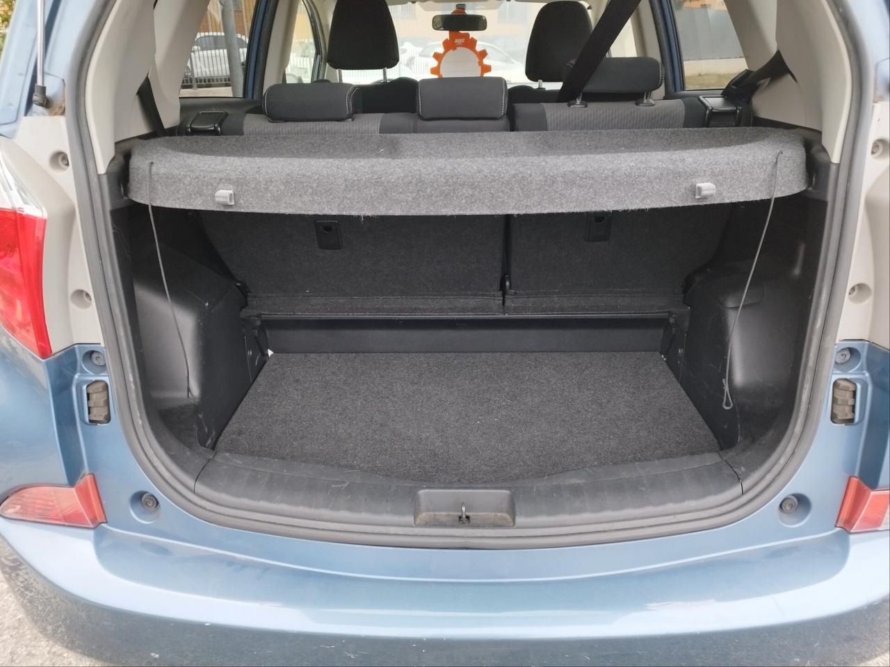 Toyota Verso-S 1.3 MT benzina