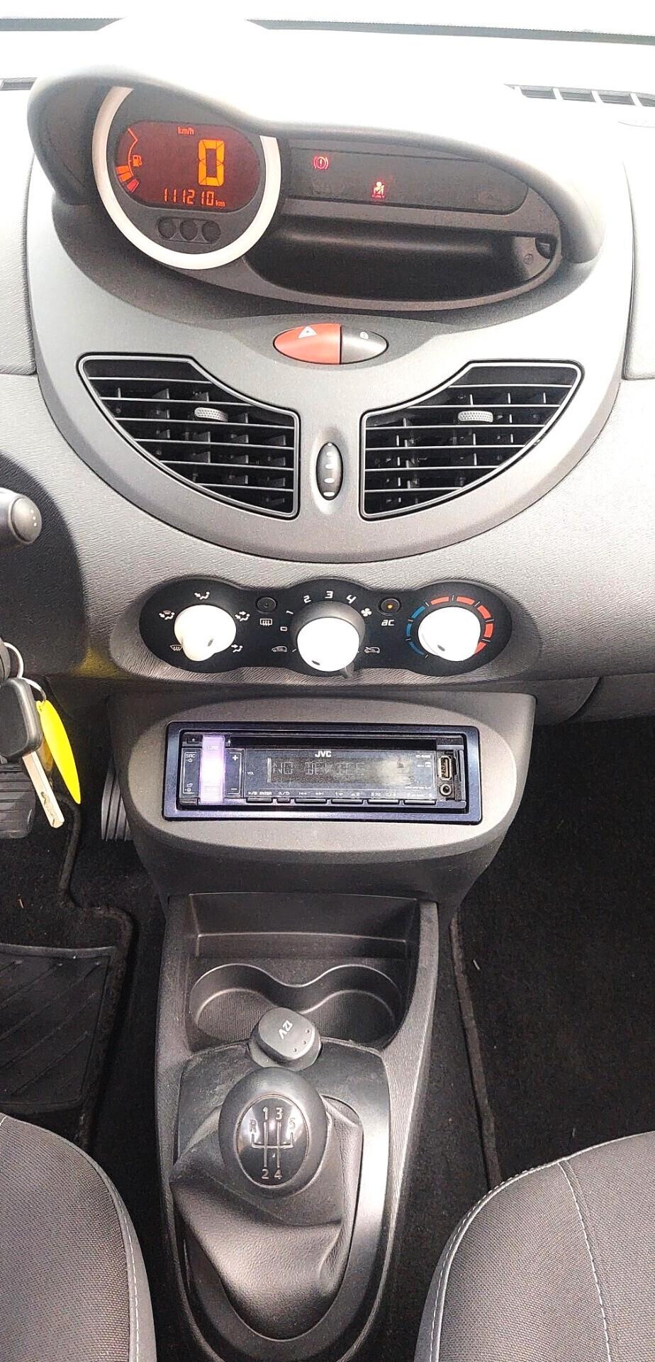 RENAULT TWINGO YAHOO 1.2 - NEOPATENTATI