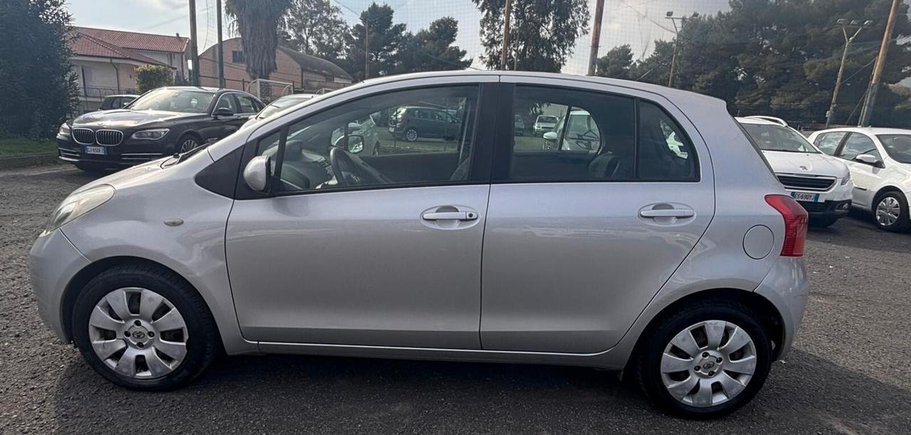 Toyota Yaris 1.3 5 porte