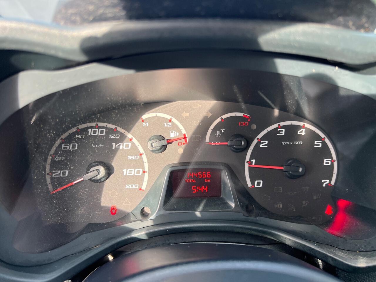 Ford Ka 1.3 TDCi 75CV Titanium diesel 2011