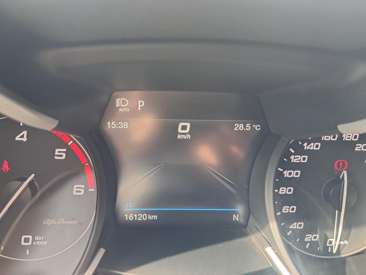 Alfa Romeo Stelvio 2.2 Td 190 cv AT8 RWD Business
