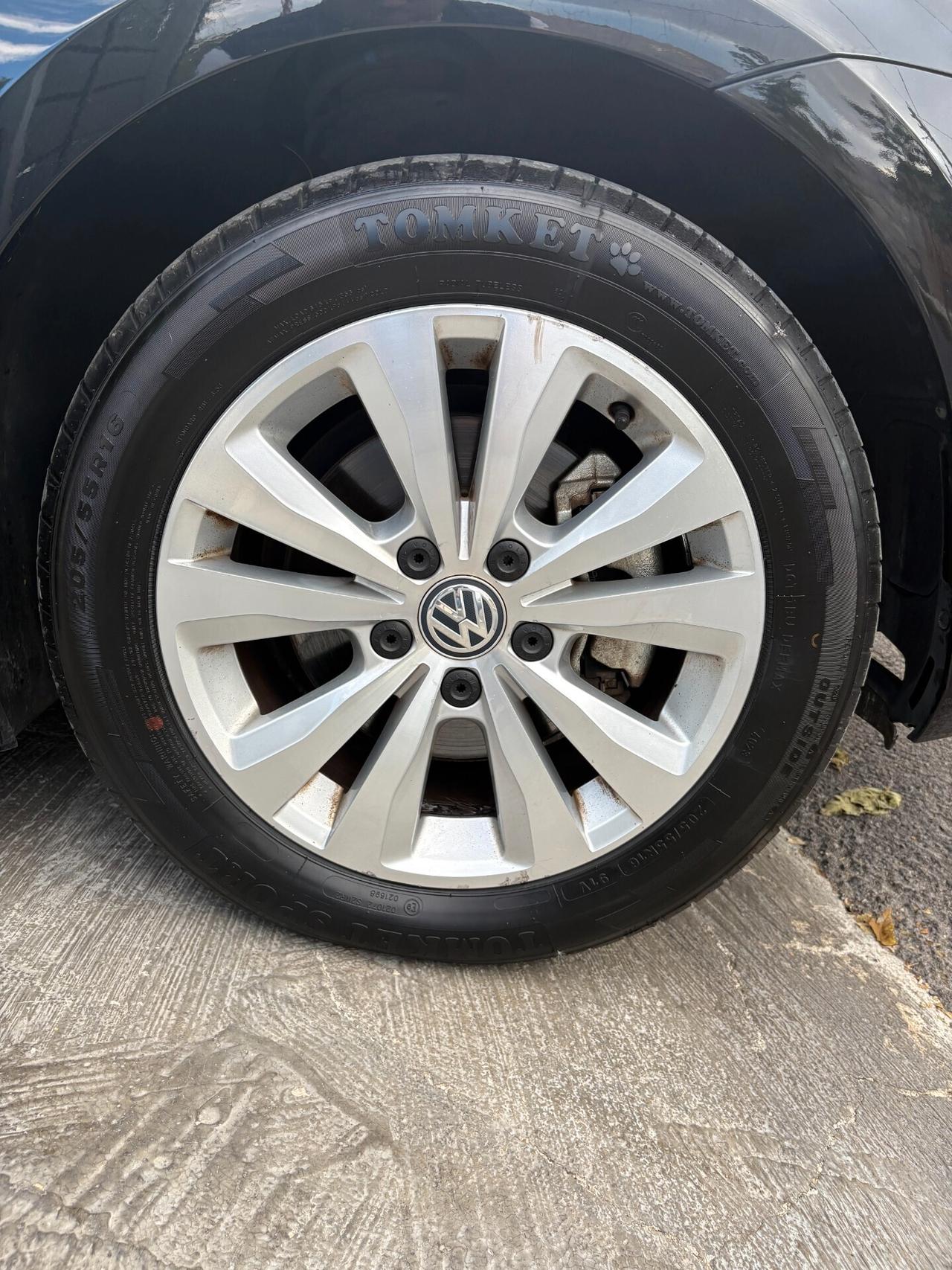 Volkswagen Golf VII 1.6 TDI Highline