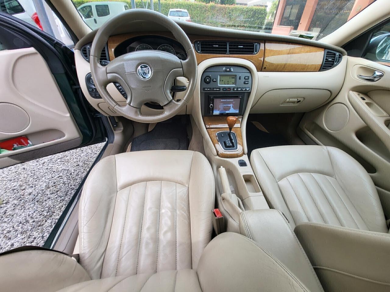 Jaguar X-Type 2.5 GPL ISCRITTA ASI quotata 8000