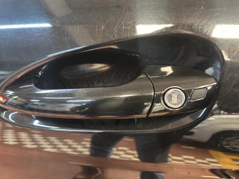 MERCEDES Classe C (W/S204) C 200 CGI BlueEFFI...