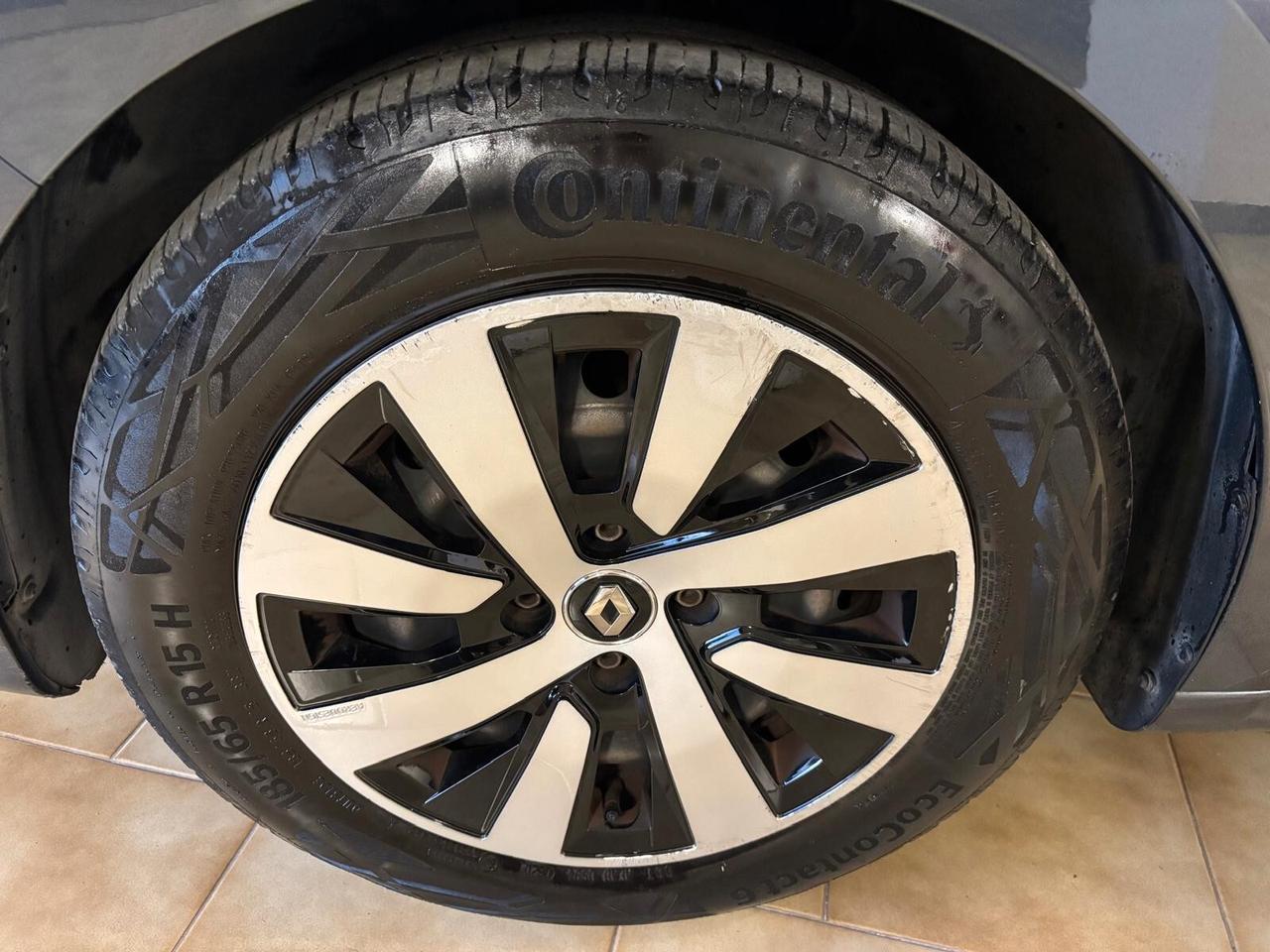 RENAULT CLIO ANNO 2020 BZ GPL ADATTA NEOPATENTATI KM 89 MILA