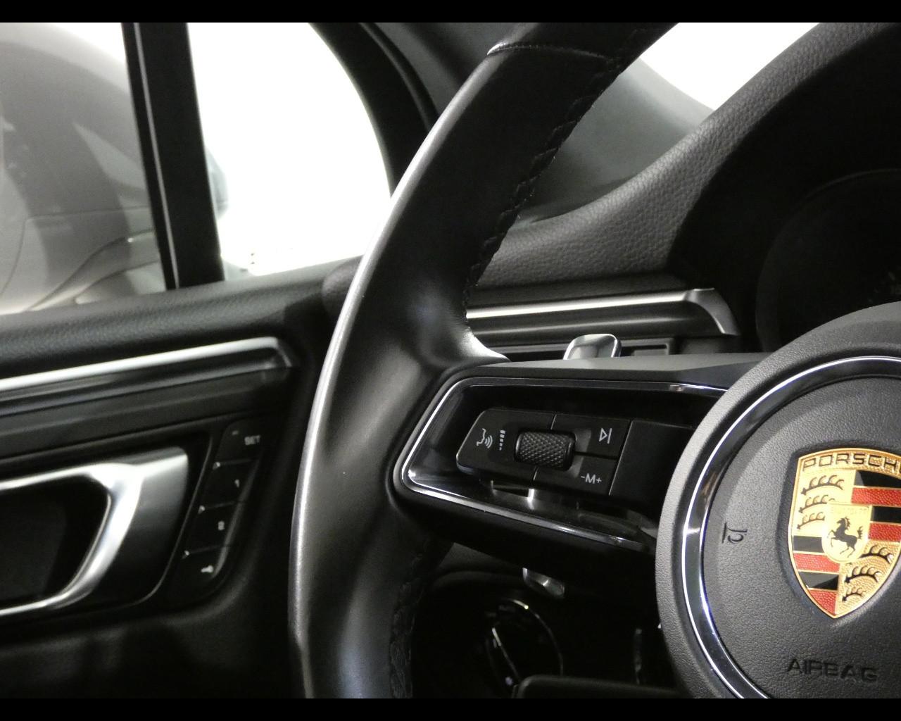 PORSCHE Macan - 2.0