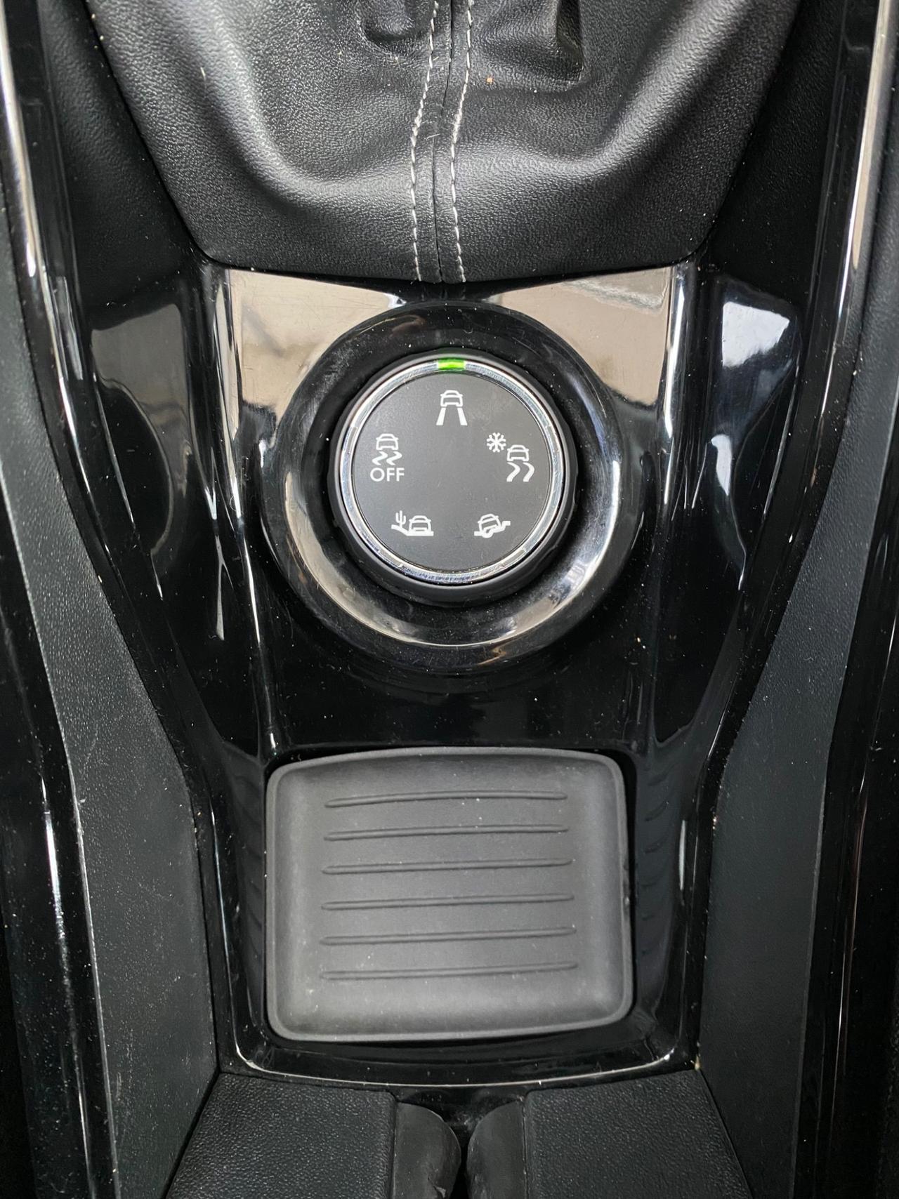 Peugeot 2008 1.6 BlueHDi 100cv S&S Allure - FULL