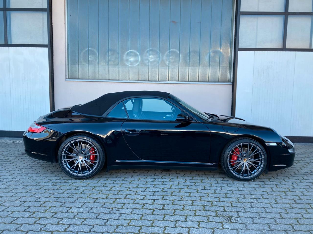 Porsche 911 Carrera 4S Cabriolet