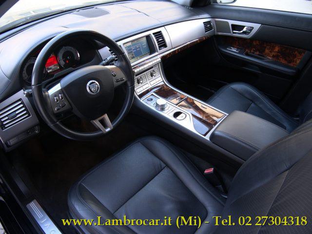 JAGUAR XF 2.7D V6 Luxury 206cv Autom.