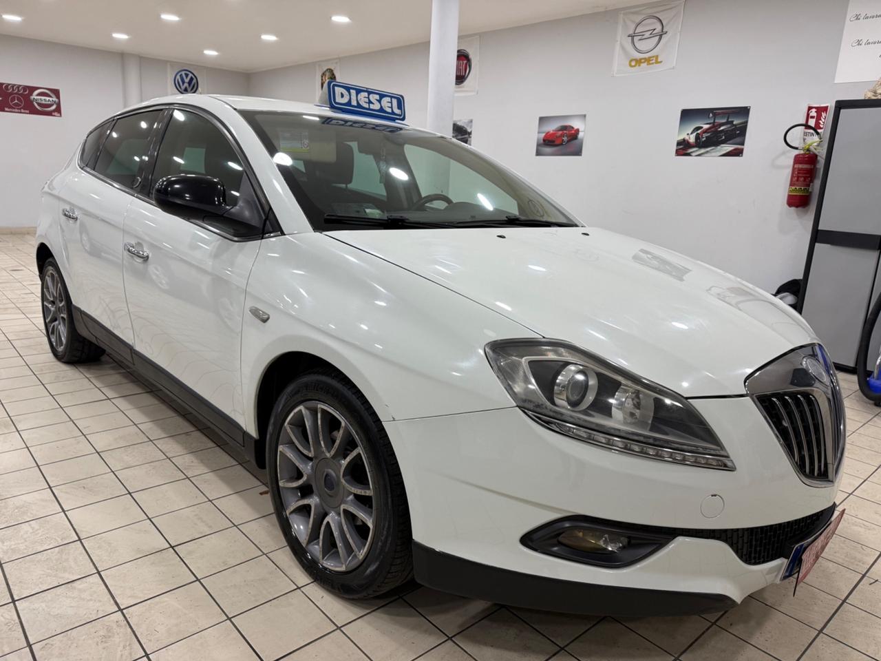 Lancia Delta 1.6 mjt platino