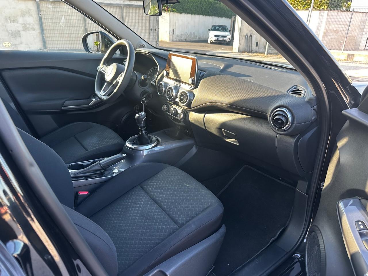 Nissan Juke 1.0 DIG-T 114 CV Tekna