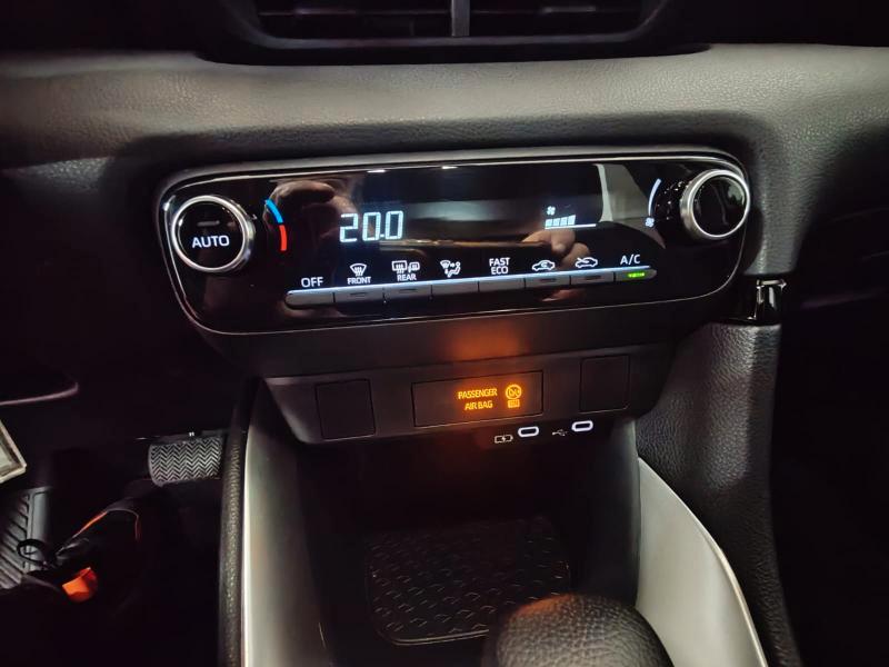 Toyota Yaris 1.5h Active PREZZO REALE